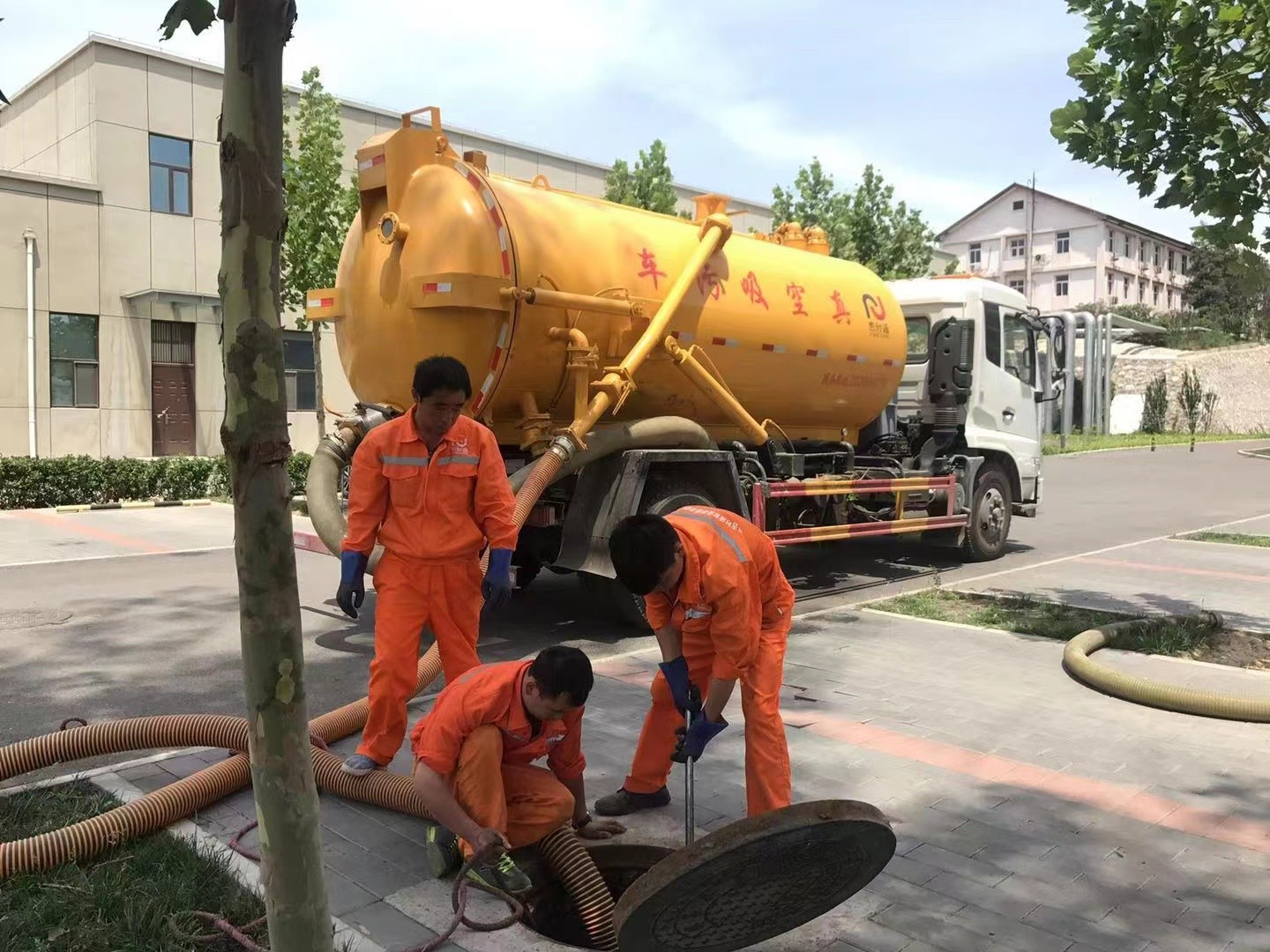 乐至化粪池清理与5-8吨吸粪车施工效率分析